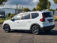 Gebraucht Dacia Jogger Expression 110 PS (80 kW) 2024 Weiß Van / Kleinbus