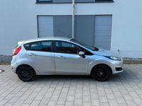 Gebraucht Ford Fiesta SYNC Edition 95 PS (69 kW) 2015 Silber Limousine