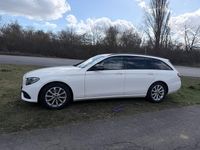 Second-hand Mercedes E220 194 CP (142 kW) 2018 Alb Berlinǎ