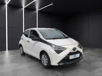 Gebraucht Toyota Aygo Business Edition 72 PS (52 kW) 2018 Weiss Kleinwagen