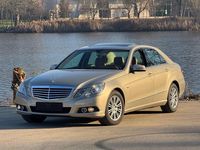Gebraucht Mercedes E220 Elegance 170 PS (125 kW) 2010 Beige Limousine