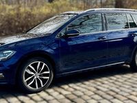 Gebraucht VW Golf VII Highline 150 PS (110 kW) 2019 Blau Kombi