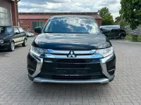 Gebraucht Mitsubishi Outlander Basis 150 PS (110 kW) 2017 Schwarz SUV