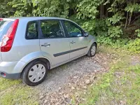 Gebraucht Ford Fiesta 69 PS (50 kW) 2006 Silber Kleinwagen