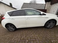 Gebraucht Toyota Auris Life 136 PS (100 kW) 2014 Weiß Limousine