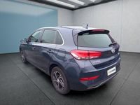 Gebraucht Hyundai i30 160 PS (117 kW) 2022 Blau Kleinwagen