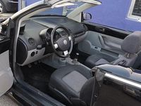 Gebraucht VW New Beetle 102 PS (75 kW) 2005 Schwarz Kleinwagen