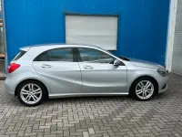 Gebraucht Mercedes A180 Urban 122 PS (89 kW) 2012 Silber Limousine