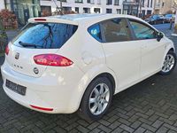 Gebraucht Seat Leon 105 PS (77 kW) 2011 Candyweiß Kleinwagen