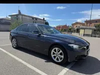 Gebraucht BMW 320 184 PS (135 kW) 2013 Blau Limousine