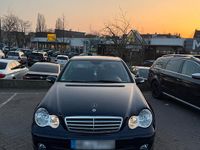 Gebraucht Mercedes C200 122 PS (89 kW) 2006 Blau Limousine
