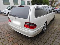 Gebraucht Mercedes E430 Elegance 279 PS (205 kW) 2001 Silber Limousine