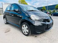 Gebraucht Toyota Aygo Basis 68 PS (50 kW) 2009 Schwarz Kleinwagen