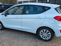 Gebraucht Ford Fiesta Trend 75 PS (55 kW) 2020 Weiß Kleinwagen