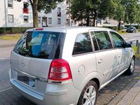 Gebraucht Opel Zafira Edition 150 PS (110 kW) 2009 Silber Van / Kleinbus