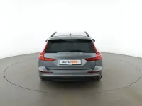 Gebraucht Volvo V60 Momentum 150 PS (110 kW) 2019 Grau Kombi