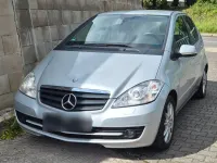 Gebraucht Mercedes A180 Elegance 116 PS (85 kW) 2010 Silber Van / Kleinbus
