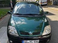 Gebraucht Renault Scénic 107 PS (78 kW) 2000 Grün Van / Kleinbus