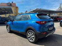 Nouă Kia Stonic 101 CP (74 kW) 2025 Albastru SUV