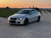 Gebraucht BMW 320 170 PS (125 kW) 2007 Silber Coupé
