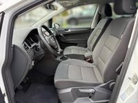 Gebraucht VW Golf VII Comfortline 2018 Weiss
