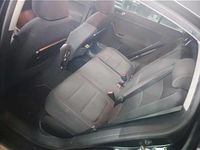 Gebraucht VW Golf VI Team 105 PS (77 kW) 2011 Schwarz Kleinwagen