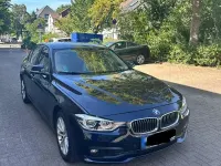 Gebraucht BMW 320 Sport Line 184 PS (135 kW) 2016 Blau Limousine