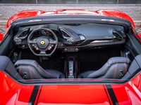 Gebraucht Ferrari 488 672 PS (494 kW) 2017 Rot Cabrio