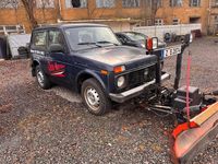 Gebraucht Lada niva 83 PS (61 kW) 2015 Blau SUV