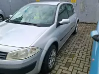Gebraucht Renault Mégane 106 PS (77 kW) 2005 Silber Limousine