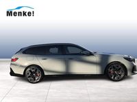 Gebraucht BMW 520 M Sport 197 PS (144 kW) 2025 Brooklyn grau metallic Kombi