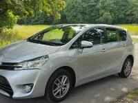 Gebraucht Toyota Verso Skyview Edition 147 PS (108 kW) 2015 Grau Van / Kleinbus