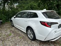 gebraucht Toyota Corolla 1.8 Hybrid Benzin/Elektro, 06/2023