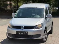 Gebraucht VW Caddy Trendline 102 PS (75 kW) 2012 Silber Van / Kleinbus