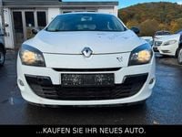 Gebraucht Renault Mégane 106 PS (77 kW) 2011 Weiß Limousine