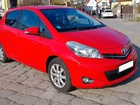 Gebraucht Toyota Yaris 99 PS (72 kW) 2012 Rot Kleinwagen