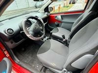 Gebraucht Toyota Aygo 70 PS (51 kW) 2007 Rot Kleinwagen