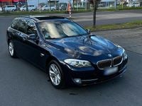 Gebraucht BMW 530 258 PS (189 kW) 2012 Blau Kombi