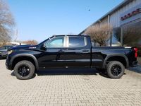 Neu Chevrolet Silverado 360 PS (264 kW) 2025 Schwarz SUV
