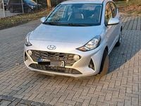 Gebraucht Hyundai i10 Select 67 PS (49 kW) 2020 Silber Kleinwagen