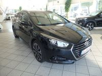 Gebraucht Hyundai i40 Premium 141 PS (103 kW) 2017 Schwarz metallic Kombi