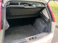 Gebraucht Fiat Punto 77 PS (56 kW) 2009 Weiß Kleinwagen