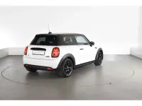Gebraucht Mini Cooper SE Classic 135 kW (184 PS) 2023 Weiss Kleinwagen