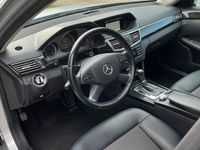 Gebraucht Mercedes E220 Avantgarde 170 PS (125 kW) 2010 Grau Kombi
