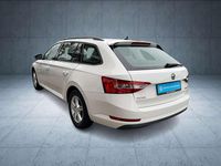 Gebraucht Skoda Superb Active 150 PS (110 kW) 2019 Weiß Limousine