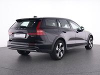 Gebraucht Volvo V60 CC Plus 197 PS (144 kW) 2023 Schwarz Kombi