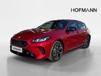 Neu BMW M135 M Sport 301 PS (221 kW) 2026 Fire red metallic Kleinwagen