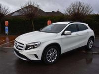Gebraucht Mercedes GLA200 Urban 136 PS (100 kW) 2015 Weiß SUV