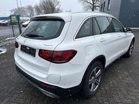 Gebraucht Mercedes GLC300e 306 PS (225 kW) 2021 Weiß SUV