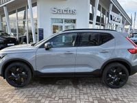 Neu Volvo XC40 Plus 163 PS (119 kW) 2026 Grau SUV